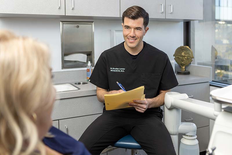 bradley lander 2528 LR comp